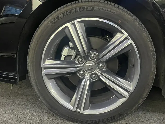Honda Accord — Фото автомобиля 2