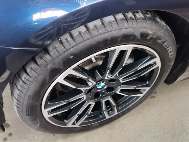 BMW 5 Series — Фото автомобиля 8