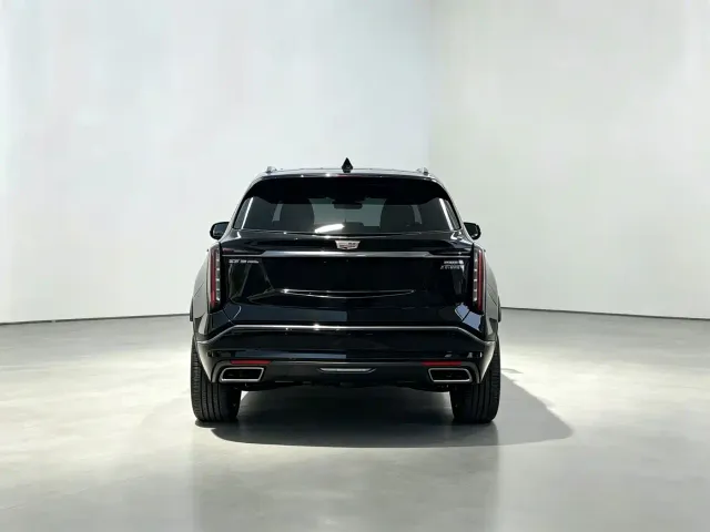Cadillac XT5 — Фото автомобиля 9