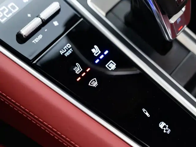 Porsche Panamera — Фото автомобиля 26