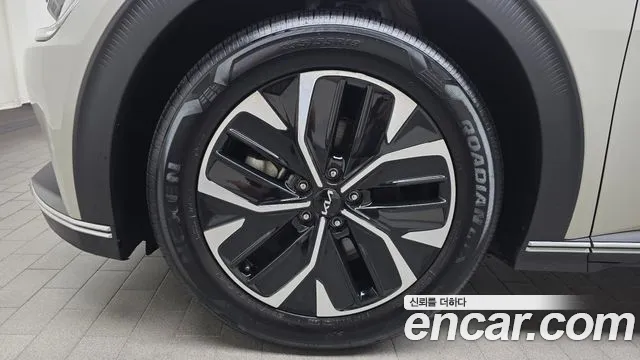 Kia EV6 — Фото автомобиля 5