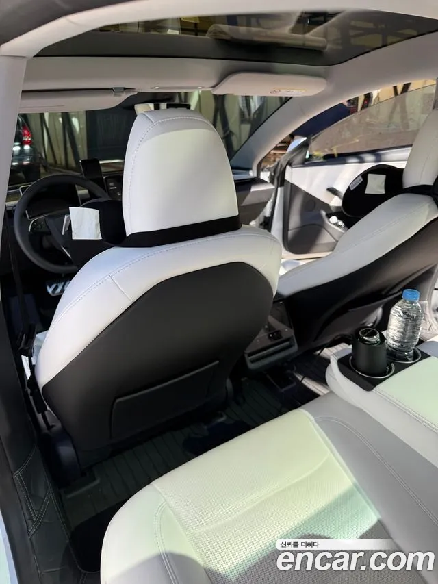 Tesla Model 3 — Фото автомобиля 18