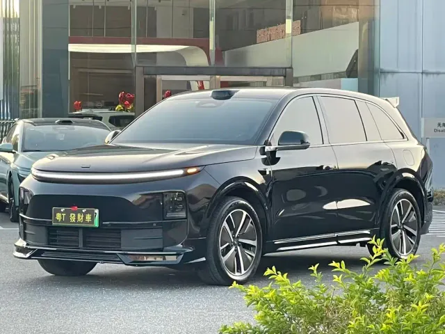 Фотография автомобиля — Li Auto L6