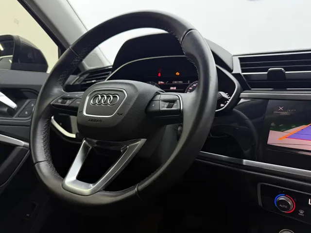 Audi Q3 — Фото автомобиля 13