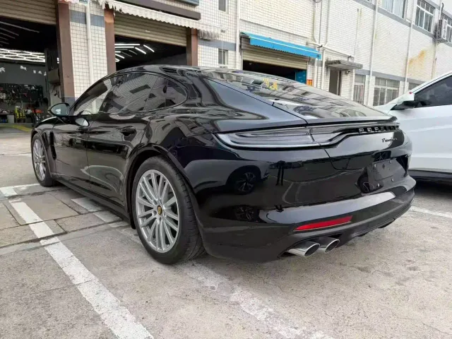 Porsche Panamera — Фото автомобиля 2