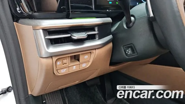 Hyundai Grandeur GN7 — Фото автомобиля 13