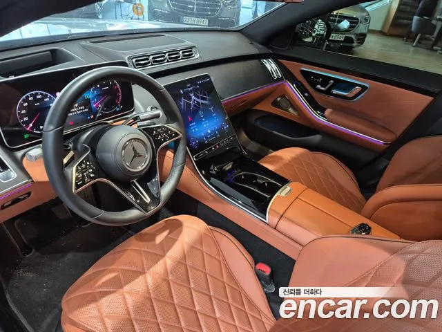 Mercedes-Benz S-Class — Фото автомобиля 16