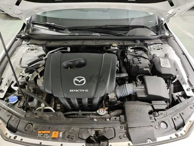 Mazda Axela — Фото автомобиля 19