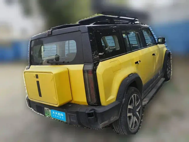 iCAR 03 — Фото автомобиля 2