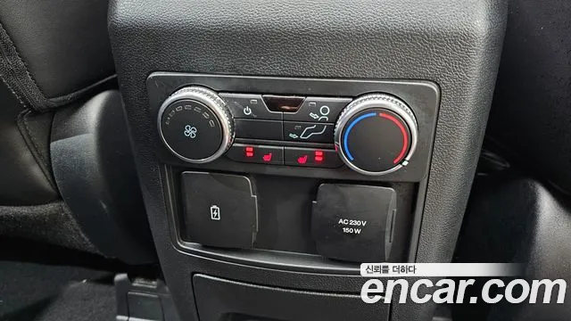 Ford Explorer Generation 6 — Фото автомобиля 18