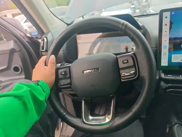 Haval Big Dog — Фото автомобиля 10