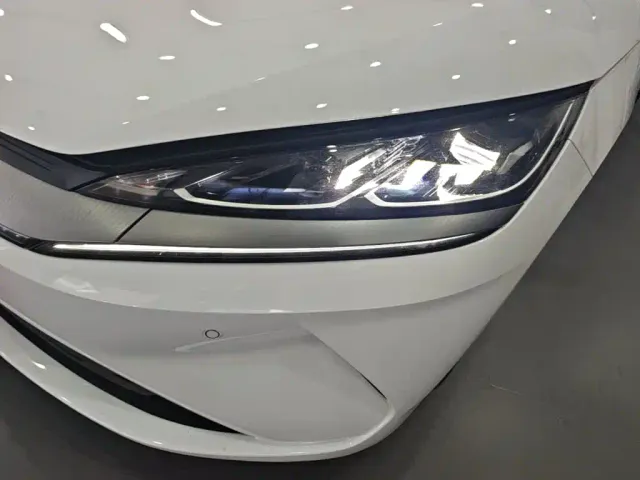 BYD Qin L 2025 EV 545KM Cloud Chariot Edition — Фото автомобиля 23