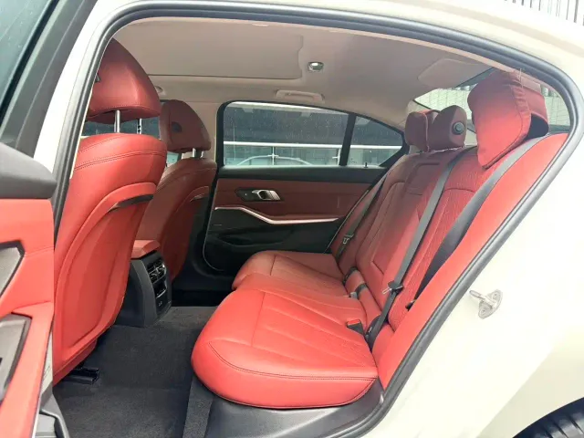 BMW 3 Series — Фото автомобиля 4
