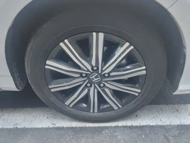 Honda Odyssey — Фото автомобиля 6