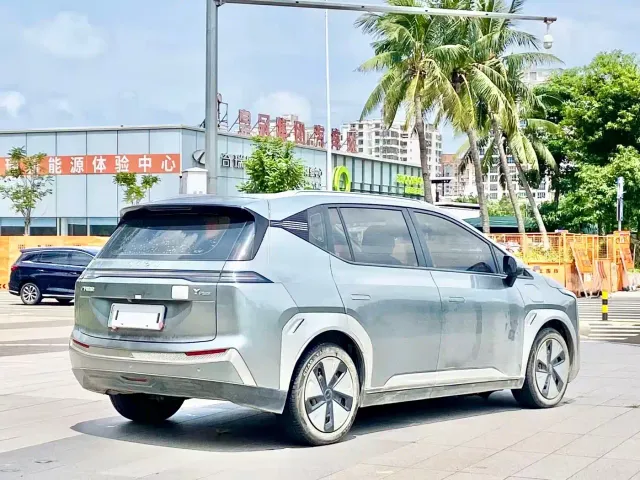 GAC Aion Y — Фото автомобиля 9