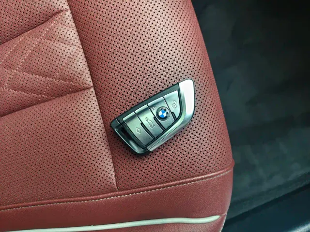 BMW 5 Series — Фото автомобиля 6