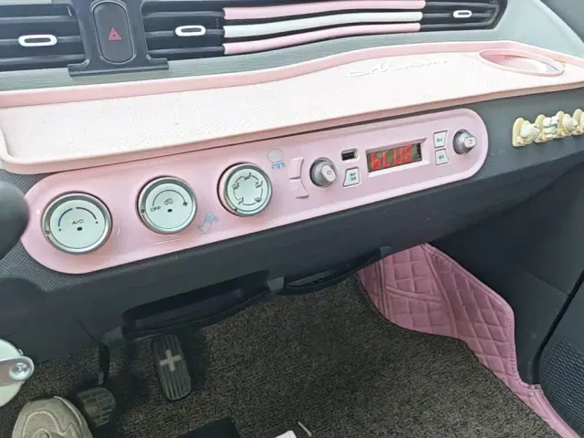 Wuling Hongguang Mini EV — Фото автомобиля 12