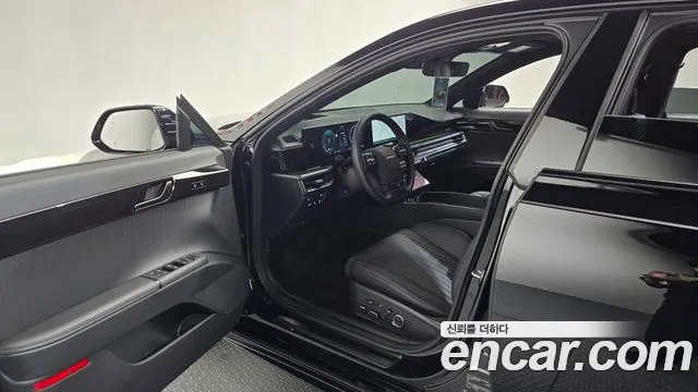 Hyundai Grandeur GN7 — Фото автомобиля 15