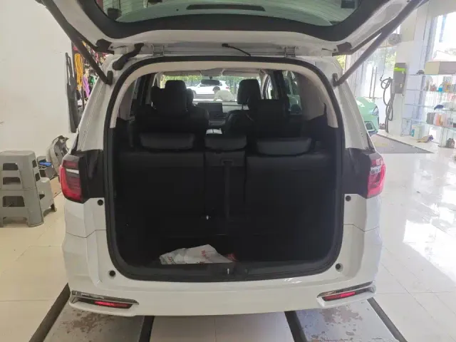 Honda Odyssey — Фото автомобиля 7