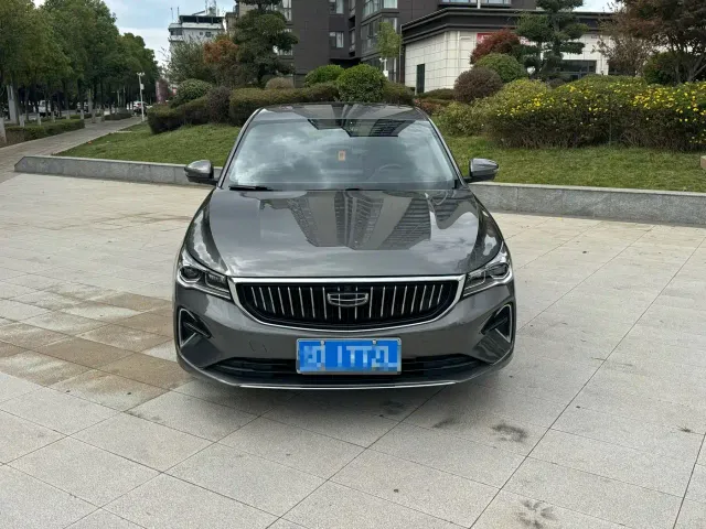 Geely Emgrand — Фото автомобиля 2