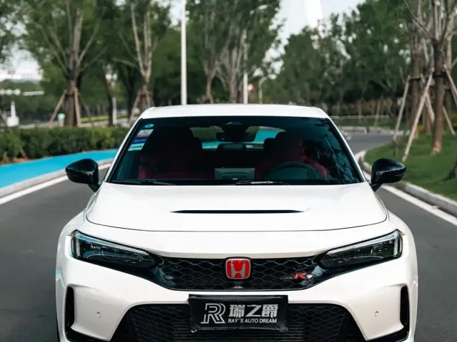 Honda Civic — Фото автомобиля 4