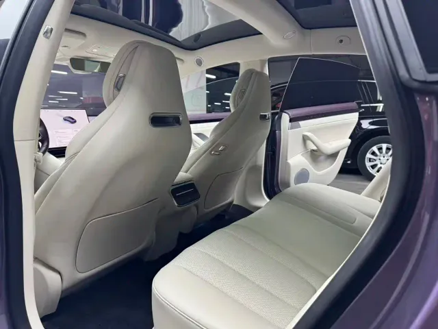 Luxeed S7 — Фото автомобиля 20