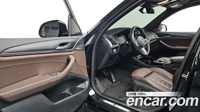 BMW iX3 G08 (2020–2024) — Фото автомобиля 9