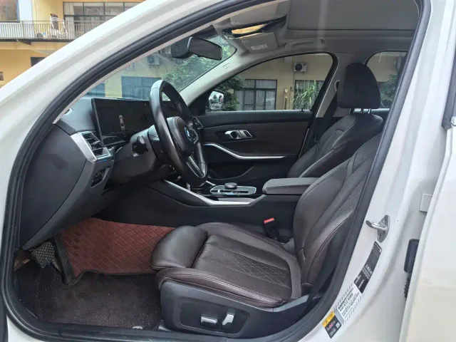 BMW i3 — Фото автомобиля 8