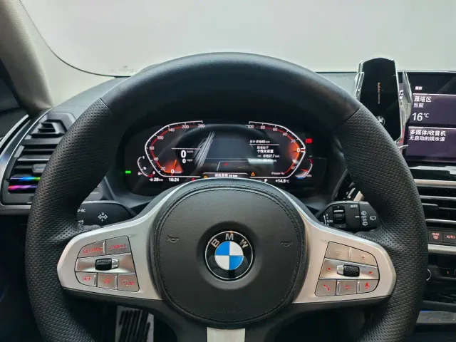 BMW X3 — Фото автомобиля 16