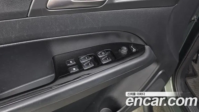 KG_Mobility_Ssangyong Rexton Новый Rexton Sport Khan Дизель 2.2 4WD — Фото автомобиля 8