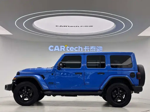 Jeep Wrangler — Фото автомобиля 8