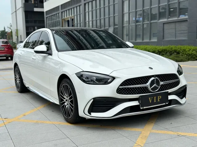 Mercedes-Benz C-Class — Фото автомобиля 3