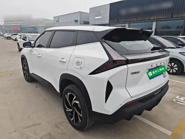 Geely Boyue — Фото автомобиля 4