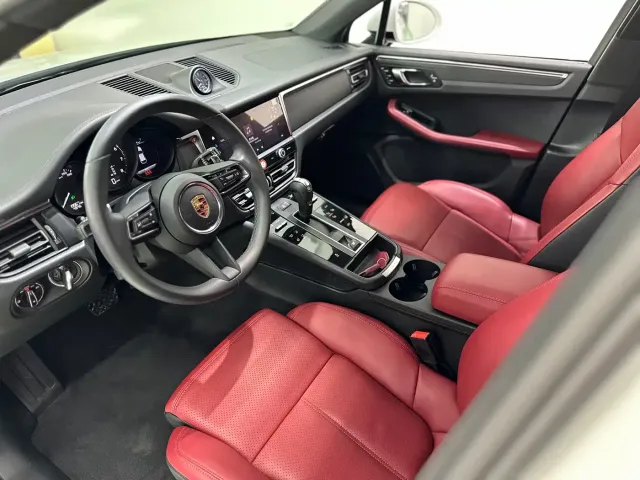 Porsche Macan — Фото автомобиля 10