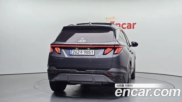 Hyundai Tucson Tucson (NX4) Бензин 1.6 турбо 2WD — Фото автомобиля 4