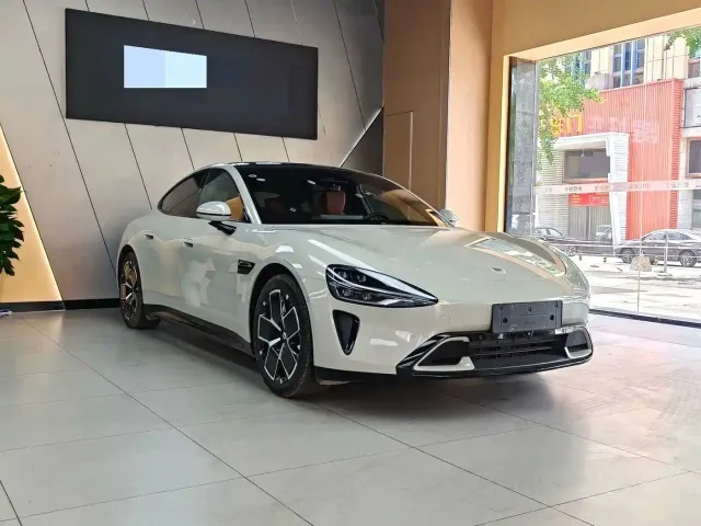Xiaomi SU7 — Фото автомобиля 3