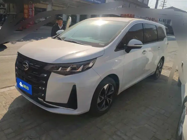 Фотография автомобиля — GAC Trumpchi M6