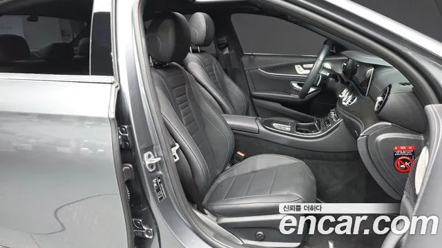 Mercedes-Benz E-Class — Фото автомобиля 11
