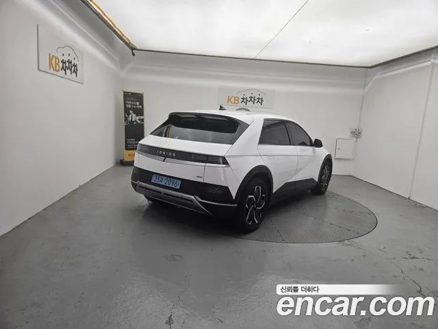Hyundai Ioniq 5 — Фото автомобиля 4