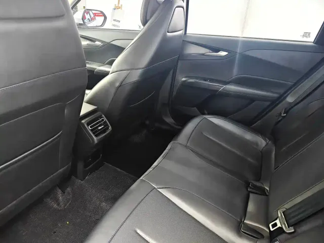 Changan Eado — Фото автомобиля 11