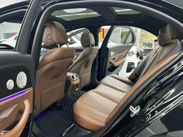 Mercedes-Benz E-Class — Фото автомобиля 8