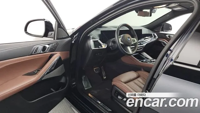 BMW X6 xDrive40i M Sport — Фото автомобиля 9