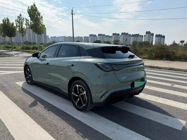 BYD Seal 06 GT — Фото автомобиля 7