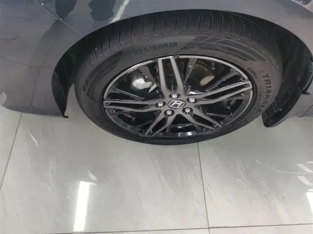 Honda Odyssey — Фото автомобиля 22