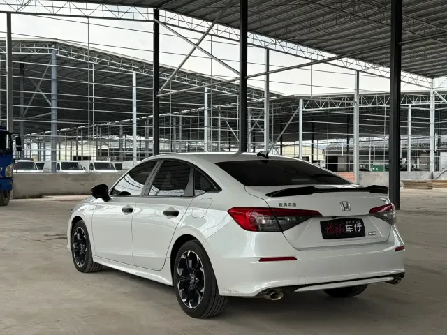 Honda Civic — Фото автомобиля 6