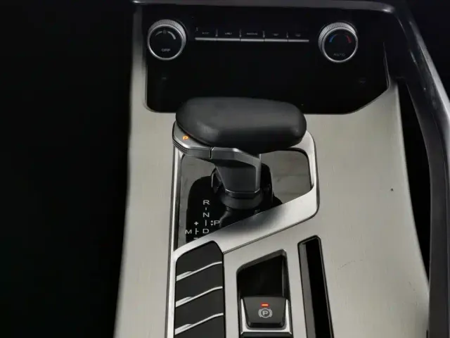 Geely Binyue — Фото автомобиля 13