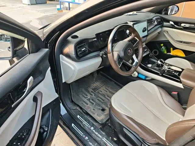 BYD Qin PLUS — Фото автомобиля 12
