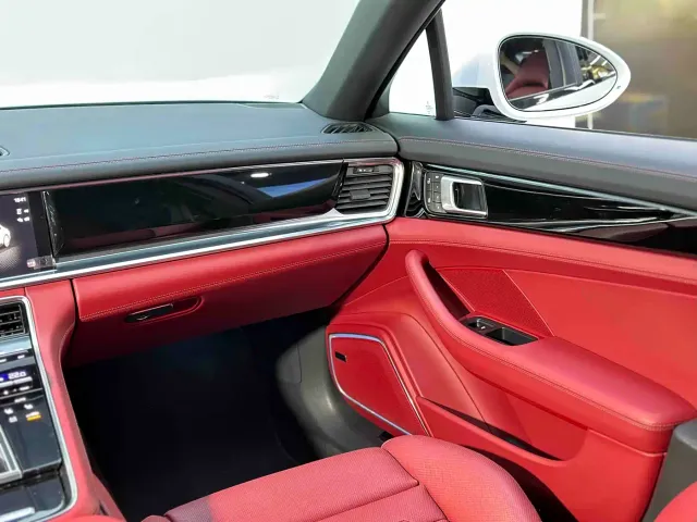 Porsche Panamera — Фото автомобиля 15