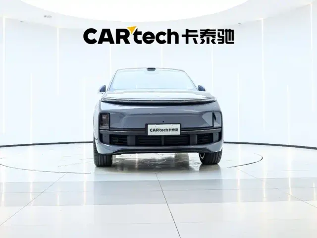 Li Auto L8 — Фото автомобиля 3