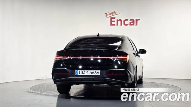Hyundai Avante CN7 — Фото автомобиля 4
